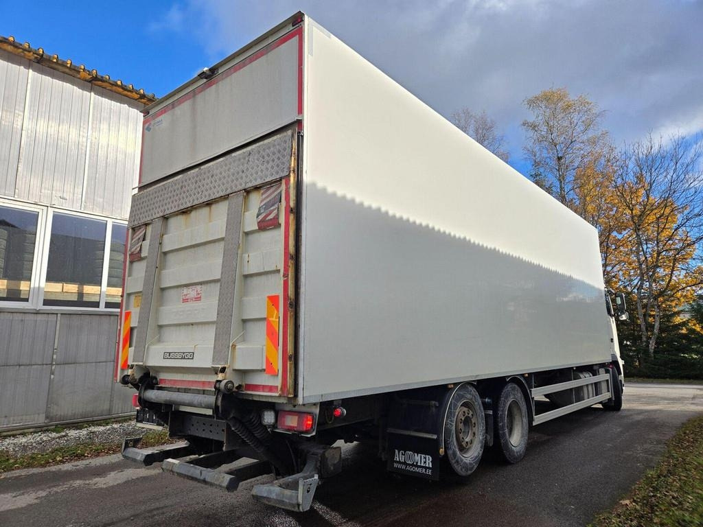 Volvo FH460 6X2 CARRIER 1050 - Refrigerator truck: picture 5 Volvo FH460 6X2 CARRIER 1050 - Refrigerator truck: picture 5