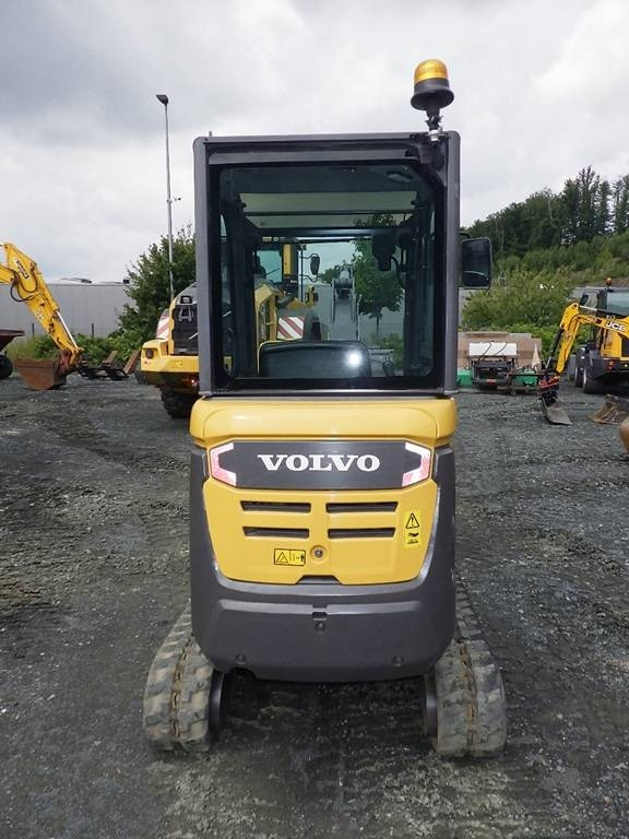 Mini excavator Volvo EC 20 D: picture 6