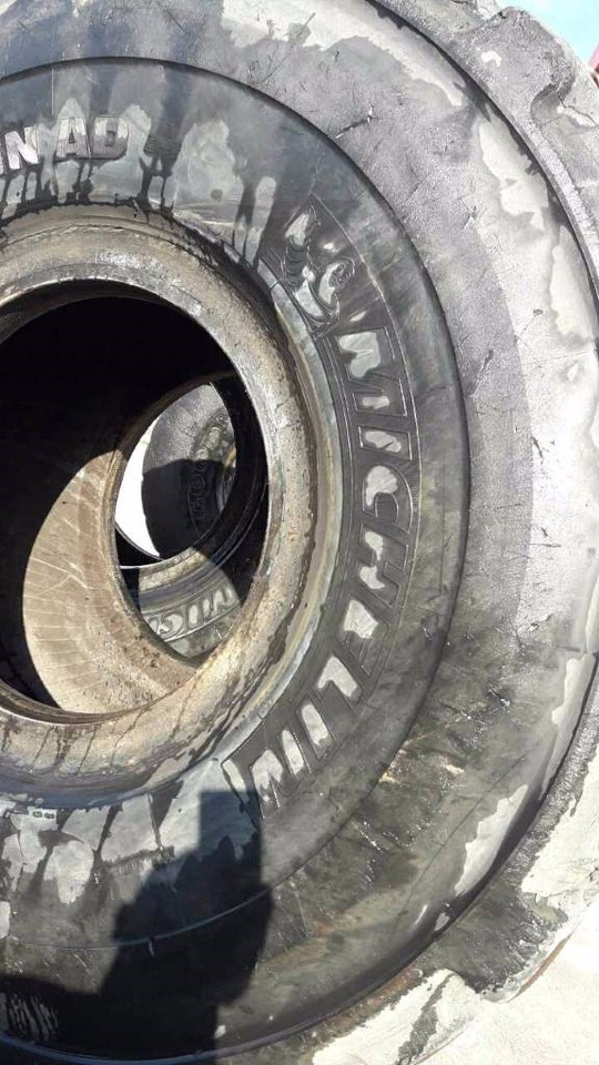 Michelin 29,5R25 X-SUPER TERRAIN /AD - Tire: picture 4 Michelin 29,5R25 X-SUPER TERRAIN /AD - Tire: picture 4