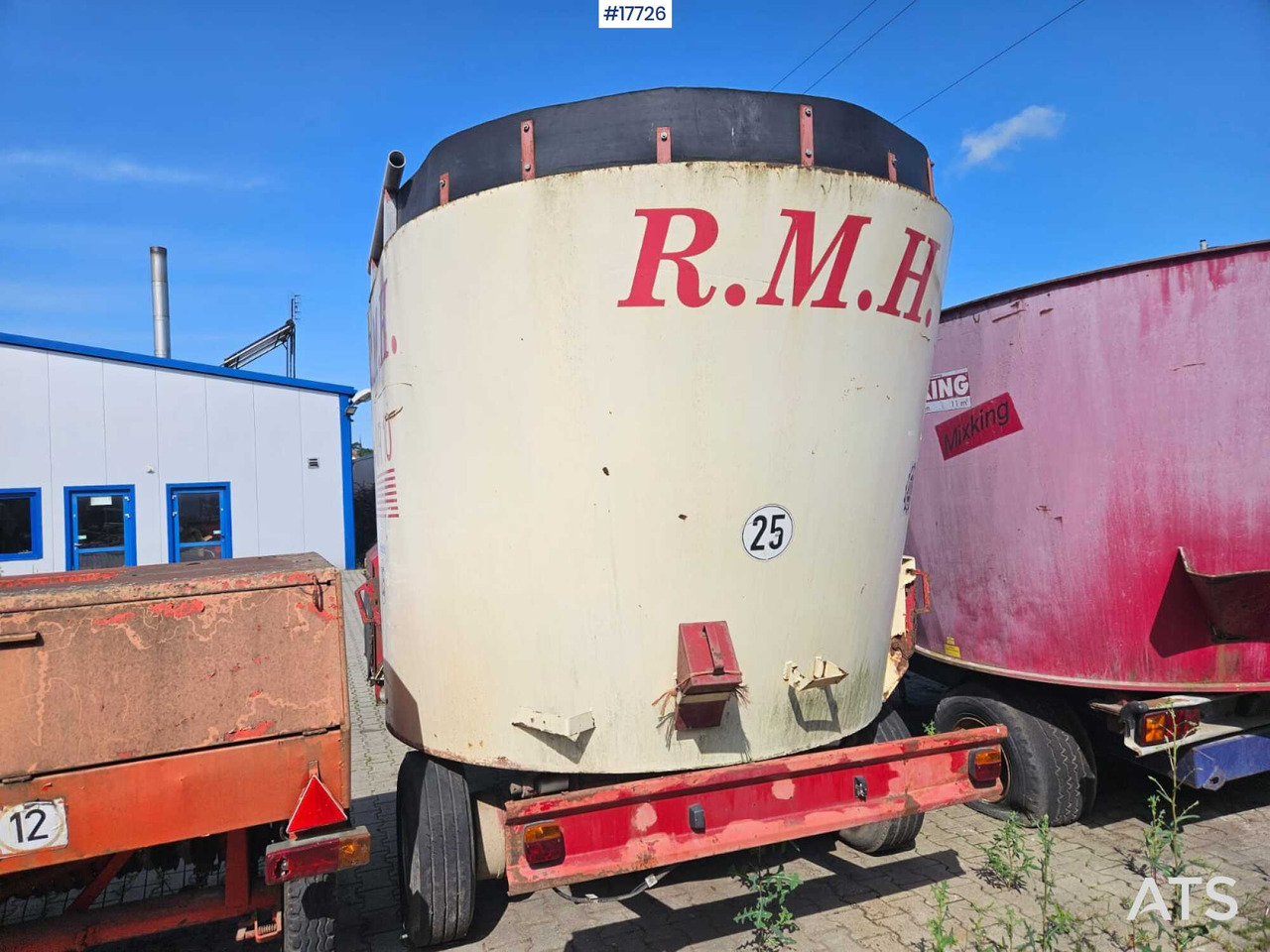 2001 Hersteller VR-10 - Forage mixer wagon: picture 2 2001 Hersteller VR-10 - Forage mixer wagon: picture 2