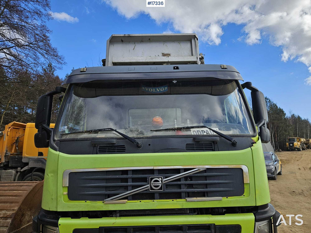 2002 Volvo fm 84R13 8x4 - Tipper: picture 5 2002 Volvo fm 84R13 8x4 - Tipper: picture 5
