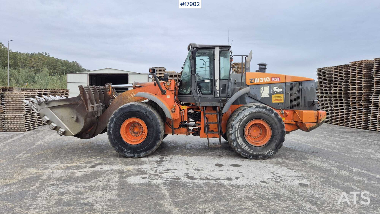 2009 Hitachi ZW 310 - Wheel loader: picture 2 2009 Hitachi ZW 310 - Wheel loader: picture 2