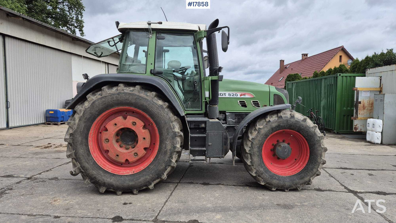 FENDT 820 VARIO TMS agricultural tractor (2011) - Farm tractor: picture 5 FENDT 820 VARIO TMS agricultural tractor (2011) - Farm tractor: picture 5