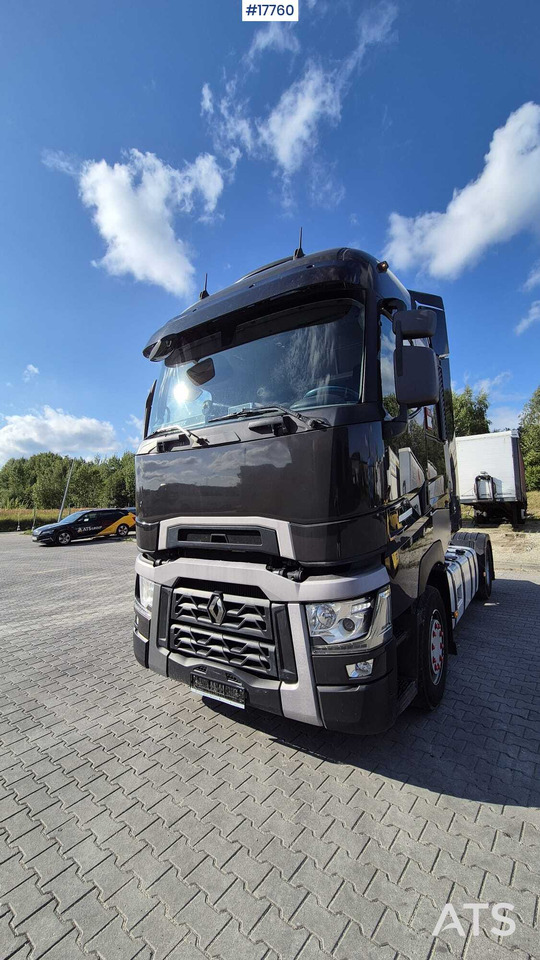 Truck tractor RENAULT T520 (2016) - Tractor unit: picture 2 Truck tractor RENAULT T520 (2016) - Tractor unit: picture 2