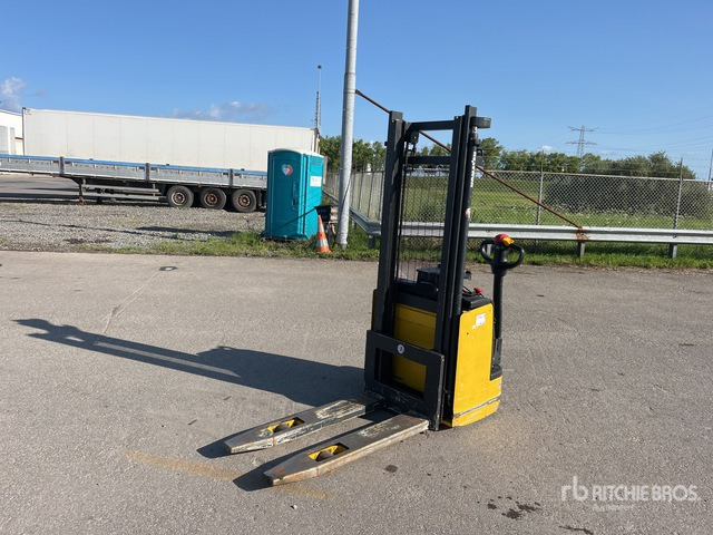2007 Komatsu MWS10-1R Electric Pallet Jack - Pallet truck: picture 2 2007 Komatsu MWS10-1R Electric Pallet Jack - Pallet truck: picture 2