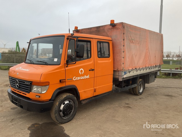 2010 Mercedes-Benz Vario 818DE 4x2 Service Truck - Curtain side van, Combi van: picture 1 2010 Mercedes-Benz Vario 818DE 4x2 Service Truck - Curtain side van, Combi van: picture 1