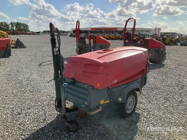 2013 Atlas Copco XAS57 Mobile Air Compressor - Air compressor: picture 2 2013 Atlas Copco XAS57 Mobile Air Compressor - Air compressor: picture 2
