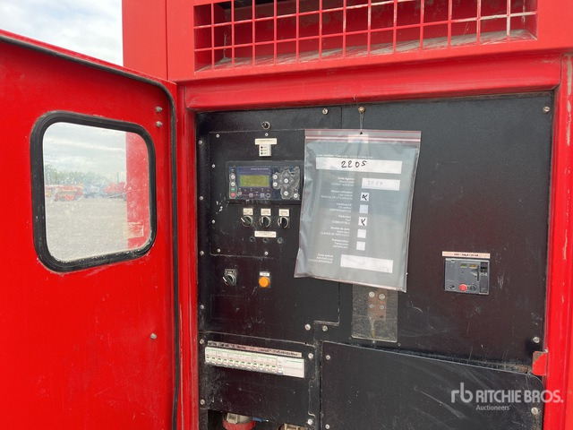 2015 Doosan G150-SIIIA 150 kVA Skid-Mounted Generator Set - Generator set: picture 5 2015 Doosan G150-SIIIA 150 kVA Skid-Mounted Generator Set - Generator set: picture 5