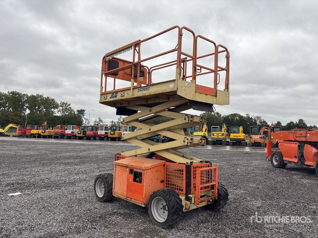 2016 JLG 260MRT 4x4 Diesel Scissor Lift - Scissor lift: picture 4 2016 JLG 260MRT 4x4 Diesel Scissor Lift - Scissor lift: picture 4