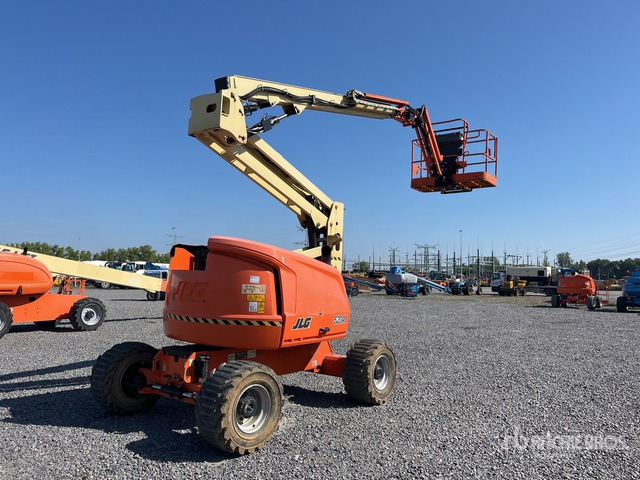 2018 JLG 520AJ 4WD Diesel Articulating Boom Lift - Articulated boom: picture 2 2018 JLG 520AJ 4WD Diesel Articulating Boom Lift - Articulated boom: picture 2