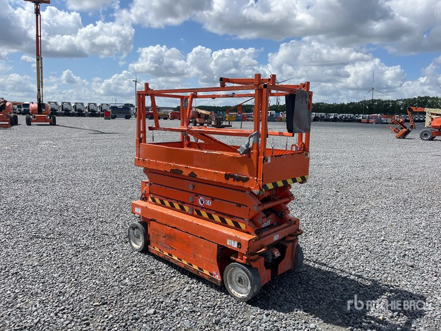 2018 Skyjack SJIII-3219 Electric (Inoperable) Scissor Lift - Scissor lift: picture 3 2018 Skyjack SJIII-3219 Electric (Inoperable) Scissor Lift - Scissor lift: picture 3