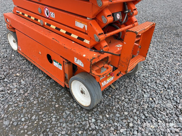 2018 Skyjack SJIII-3219 (Inoperable) Scissor Lift - Scissor lift: picture 5 2018 Skyjack SJIII-3219 (Inoperable) Scissor Lift - Scissor lift: picture 5