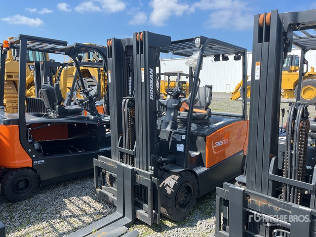2023 Doosan B35X-7 PLUS Electric Forklift - Electric forklift: picture 2 2023 Doosan B35X-7 PLUS Electric Forklift - Electric forklift: picture 2