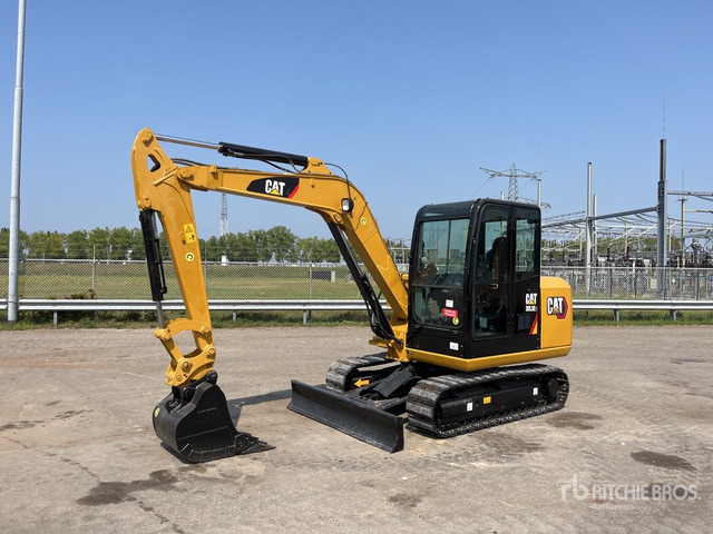 Cat 305.5E2 Tracked Excavator - Crawler excavator: picture 2 Cat 305.5E2 Tracked Excavator - Crawler excavator: picture 2