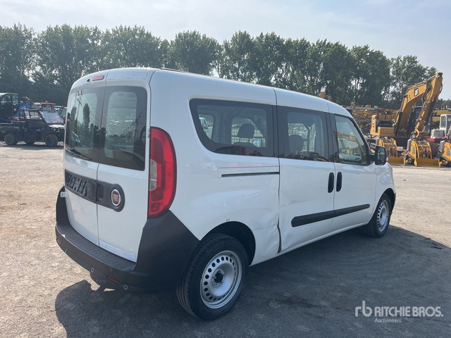 2018 Fiat Doblo 1.3 JTD MAXI Cargo Van - Van: picture 4 2018 Fiat Doblo 1.3 JTD MAXI Cargo Van - Van: picture 4