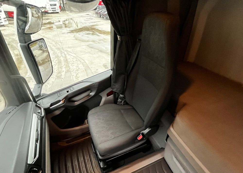 Curtainsider truck Scania R410 // 2018 Rok 6x2 // Retarder // Automat // Led // Navi // 77 //: picture 15 Curtainsider truck Scania R410 // 2018 Rok 6x2 // Retarder // Automat // Led // Navi // 77 //: picture 15