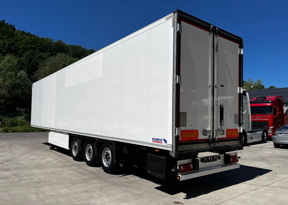 Schmitz Cargobull Chłodnia // Thermo King // Standard // Kosz Paletowy // SAF // - Refrigerator semi-trailer: picture 4 Schmitz Cargobull Chłodnia // Thermo King // Standard // Kosz Paletowy // SAF // - Refrigerator semi-trailer: picture 4
