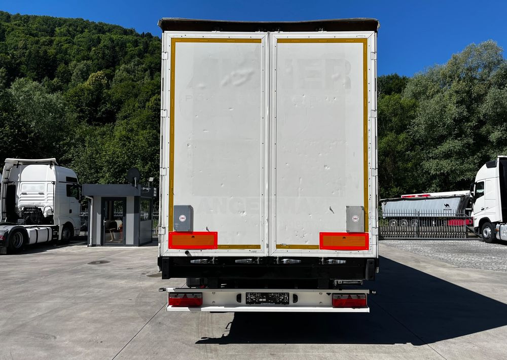 Schwarzmuller Firanka Standard // 2017 Rok // Podwójna podłoga // - Curtainsider semi-trailer: picture 2 Schwarzmuller Firanka Standard // 2017 Rok // Podwójna podłoga // - Curtainsider semi-trailer: picture 2