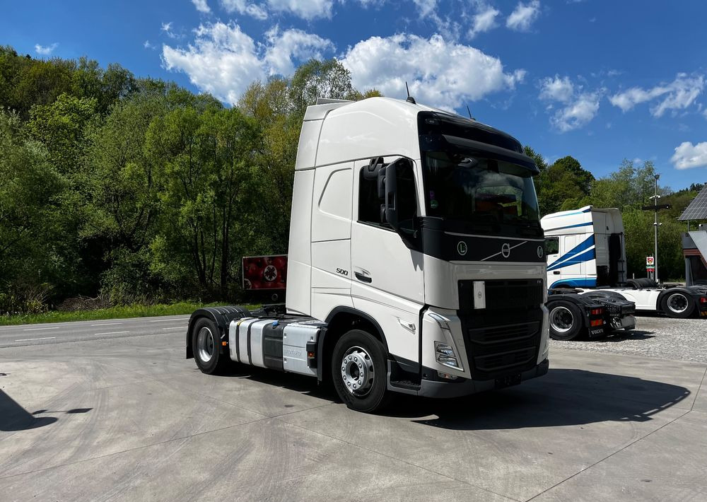 Volvo FH 500 EURO 6 // Standard // 2024 Rok // Parkclima // Globe XL // Skóry // Joystick // - Tractor unit: picture 4 Volvo FH 500 EURO 6 // Standard // 2024 Rok // Parkclima // Globe XL // Skóry // Joystick // - Tractor unit: picture 4