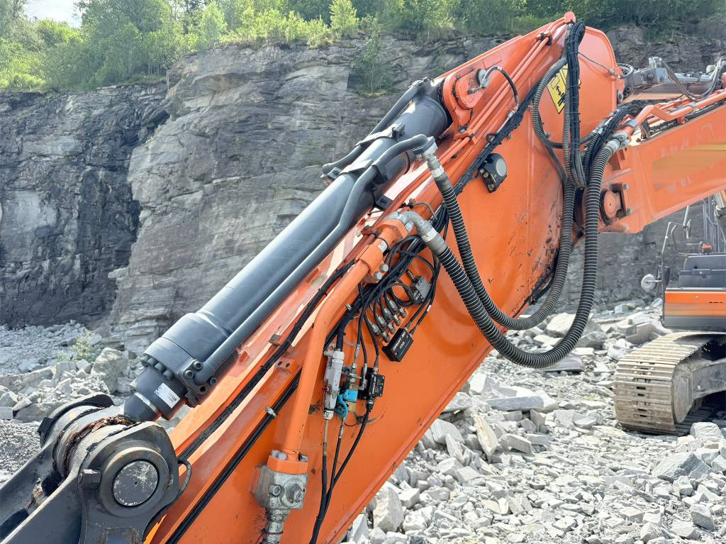 Doosan DX 300 LC-5 - Crawler excavator: picture 4 Doosan DX 300 LC-5 - Crawler excavator: picture 4