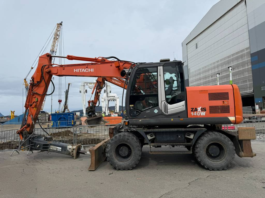 Hitachi ZX 140 W-3 - Wheel excavator: picture 4 Hitachi ZX 140 W-3 - Wheel excavator: picture 4