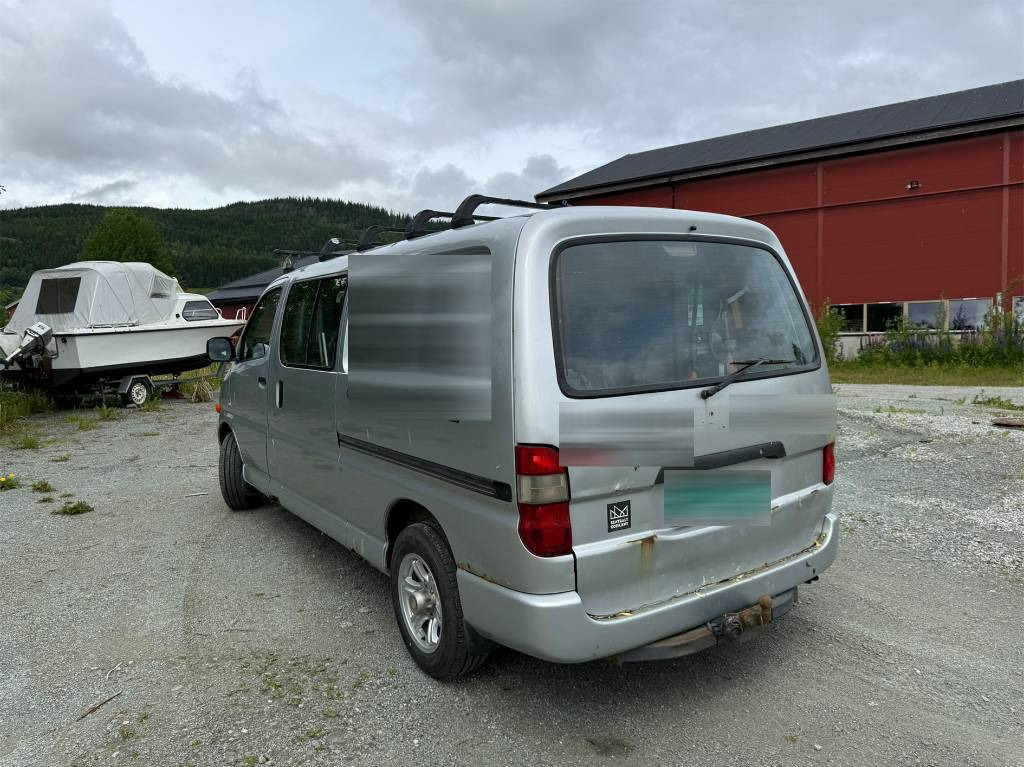 Toyota Hiace 4x4 - Panel van: picture 3 Toyota Hiace 4x4 - Panel van: picture 3