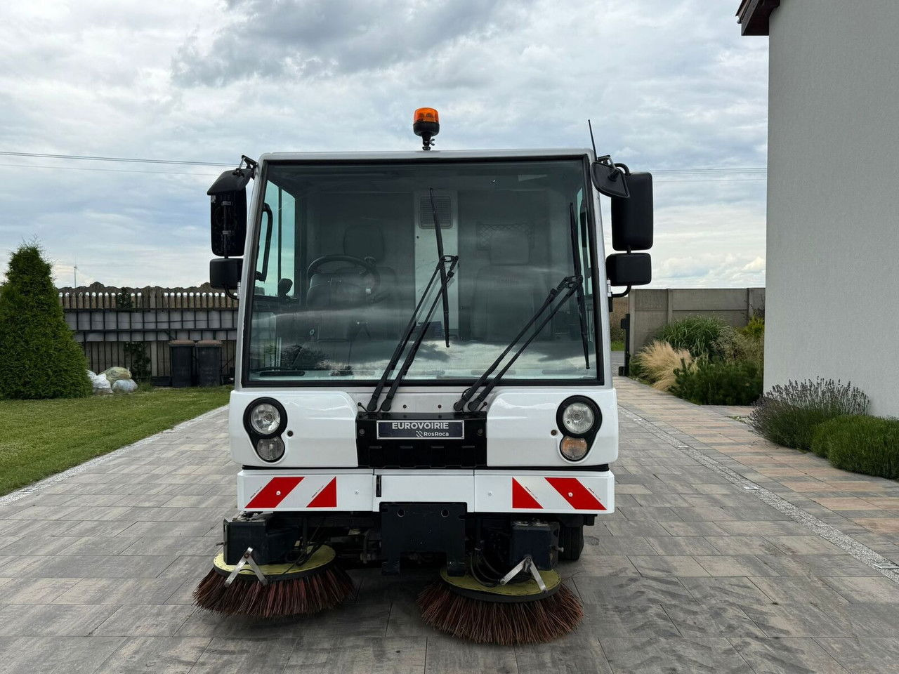 Bucher Citycat 5000 Zamiatarka 2014 Rok Kamera cofania Kl imatyzacja - Road sweeper: picture 2 Bucher Citycat 5000 Zamiatarka 2014 Rok Kamera cofania Kl imatyzacja - Road sweeper: picture 2