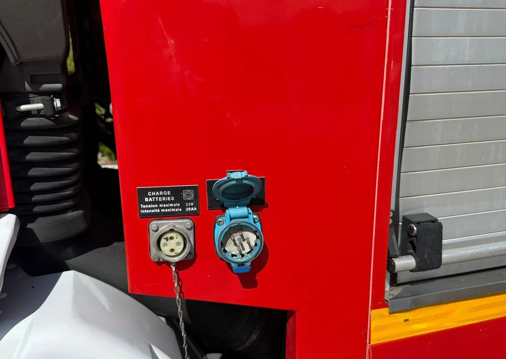Fire truck, Truck mounted aerial platform Iveco Eurocargo 130E24: picture 14