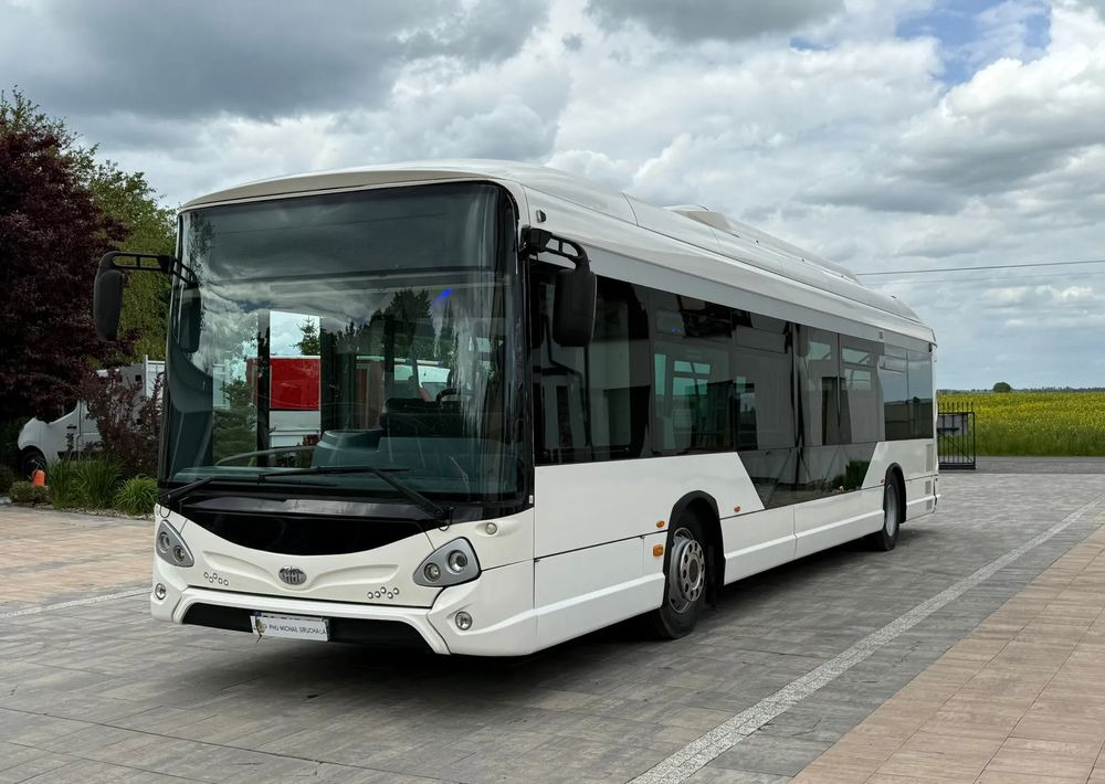 Iveco Heuliez GX 337 - City bus: picture 1 Iveco Heuliez GX 337 - City bus: picture 1