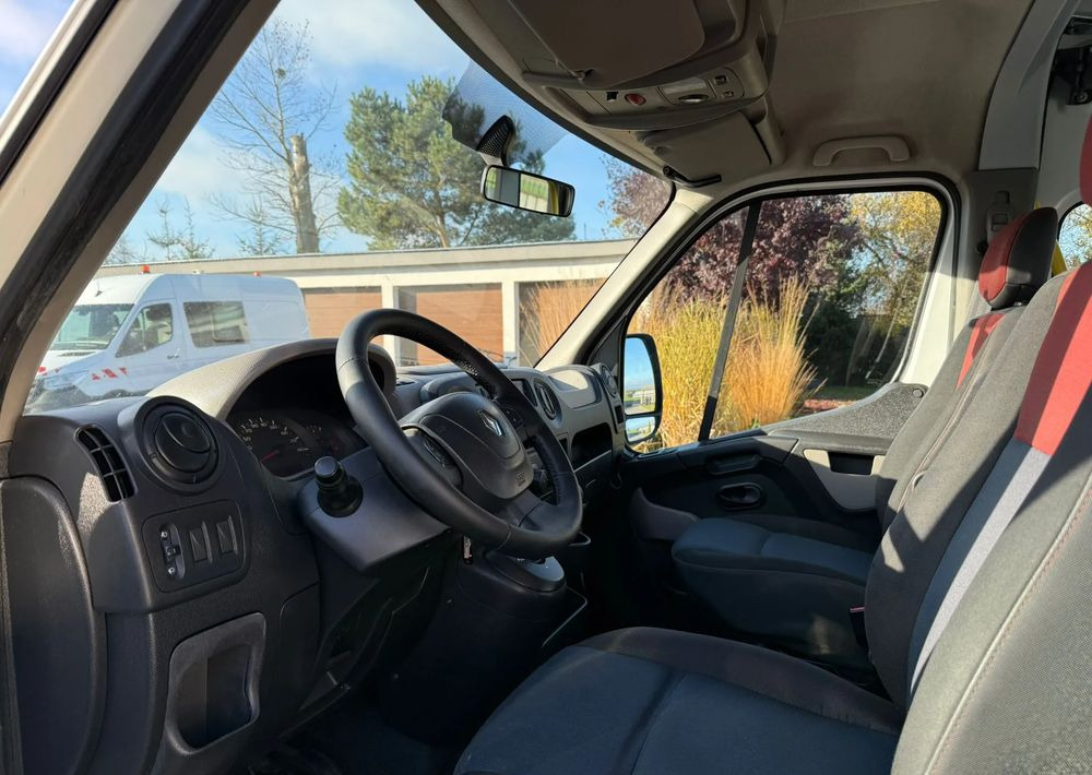 Renault Master - Combi van: picture 5 Renault Master - Combi van: picture 5