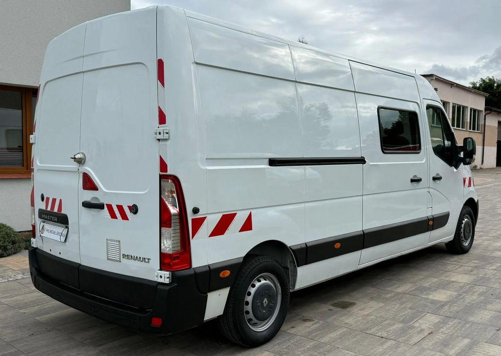 Renault Master - Combi van: picture 4 Renault Master - Combi van: picture 4