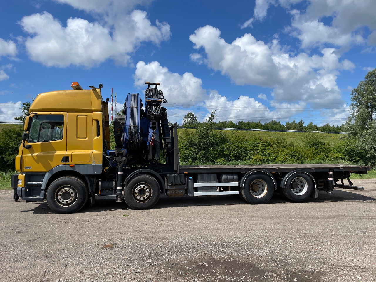 DAF CF 85.410 PM 80 crane laadkraan met jib en frontstempels - Crane truck: picture 4 DAF CF 85.410 PM 80 crane laadkraan met jib en frontstempels - Crane truck: picture 4
