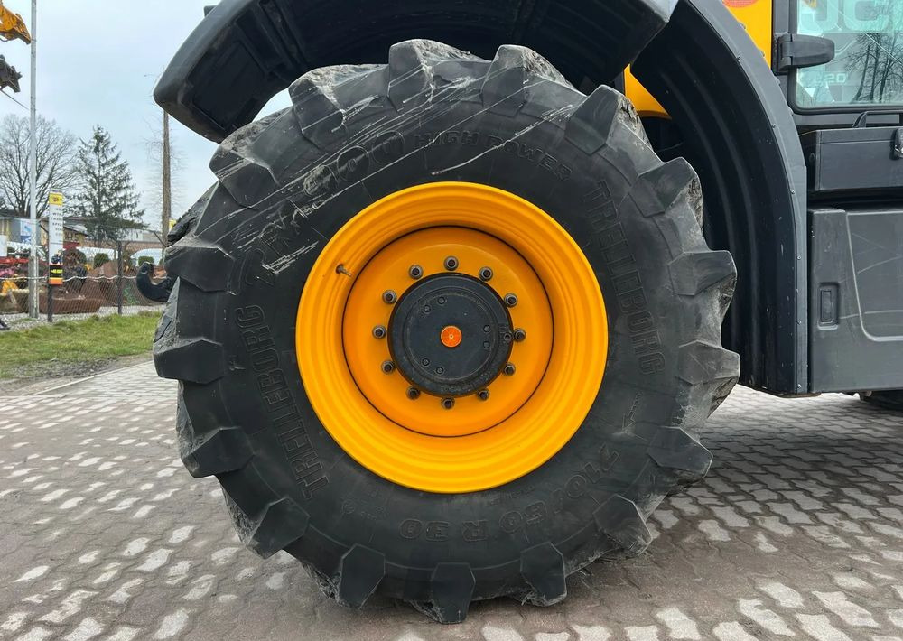 JCB FASTRAC 4220 | 220 KM | 2020 ROK | MAŁO GODZIN | BARDZO DOBRY STAN - Farm tractor: picture 2 JCB FASTRAC 4220 | 220 KM | 2020 ROK | MAŁO GODZIN | BARDZO DOBRY STAN - Farm tractor: picture 2