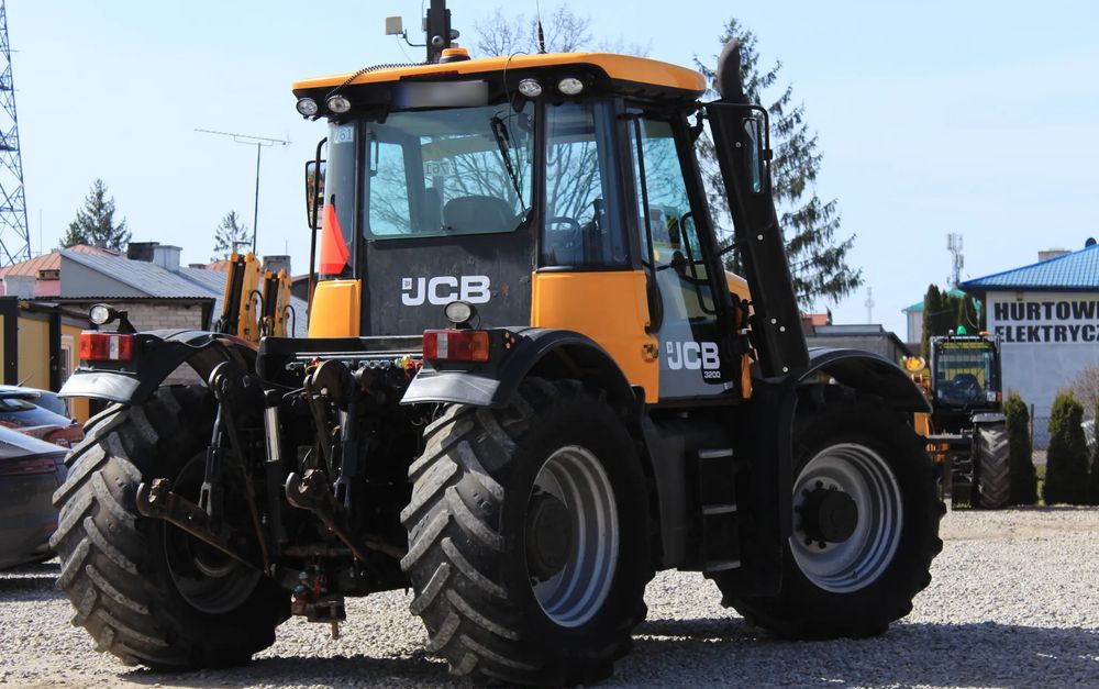 JCB Fastrac 3200 - Farm tractor: picture 4 JCB Fastrac 3200 - Farm tractor: picture 4