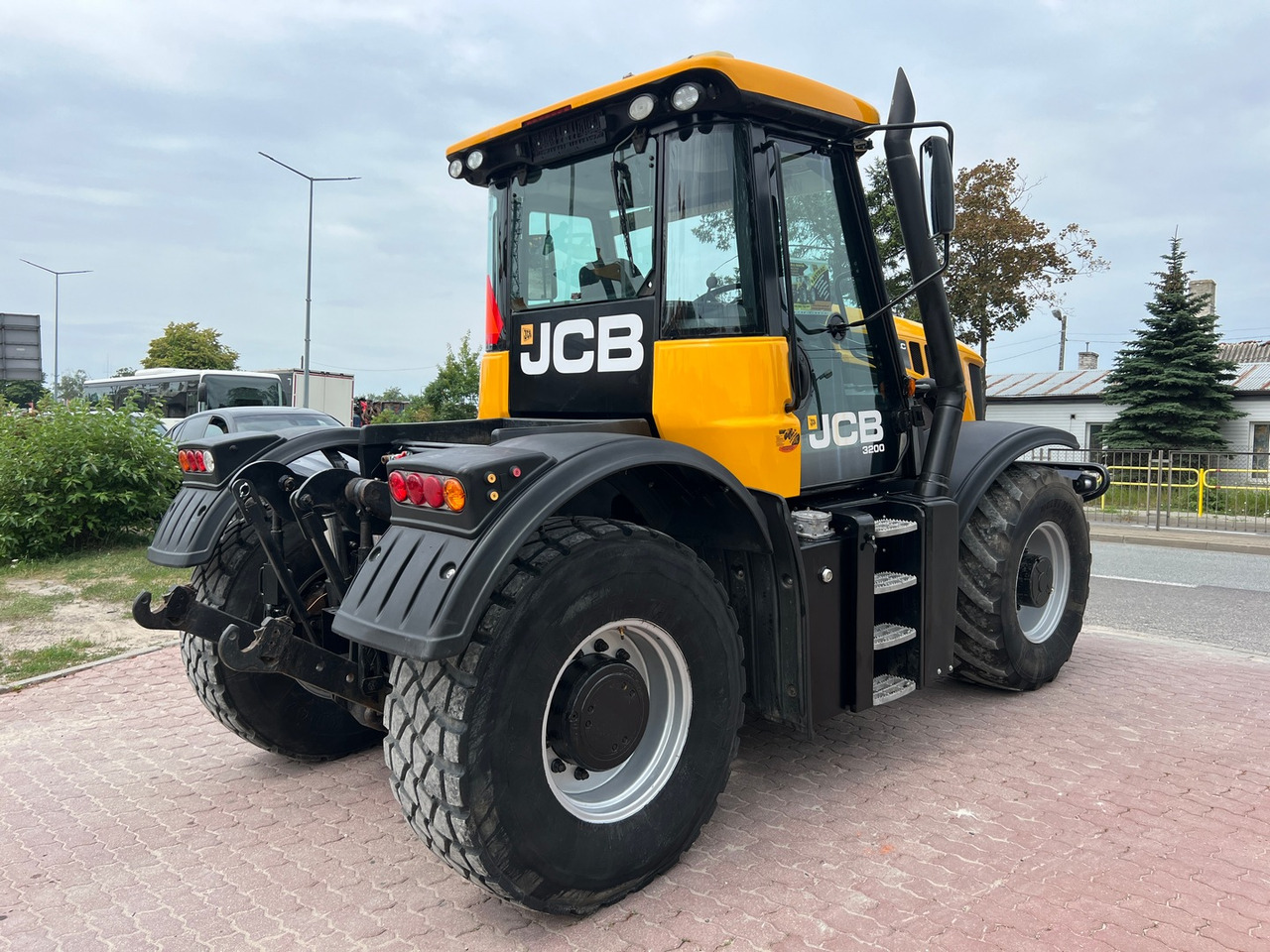 JCB Fastrac 3200 Sisu Xtra - Farm tractor: picture 4 JCB Fastrac 3200 Sisu Xtra - Farm tractor: picture 4