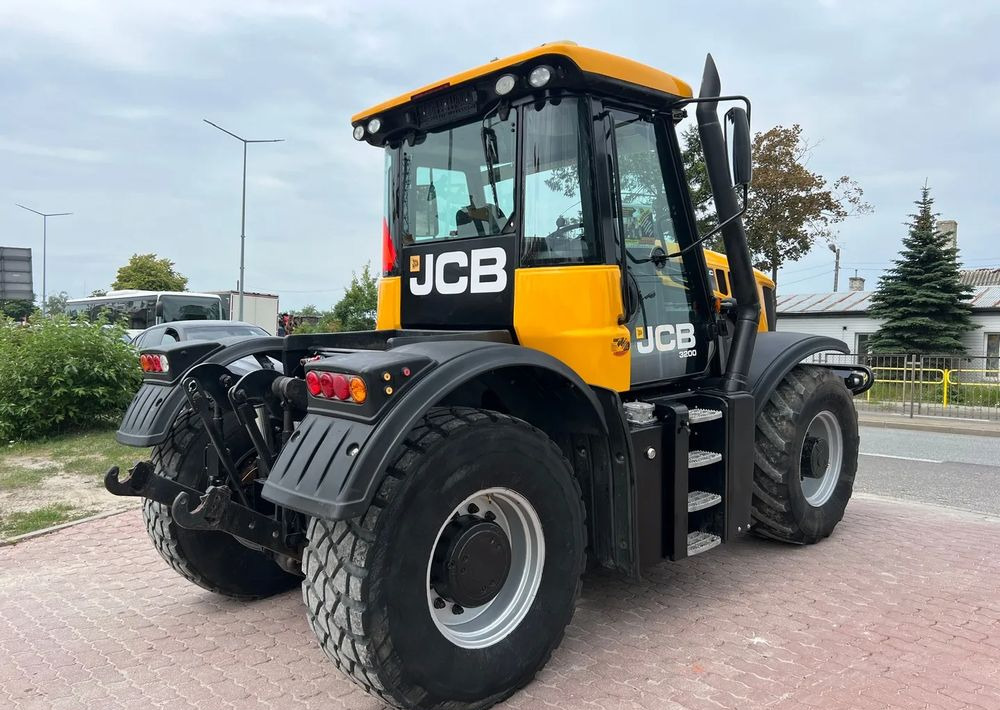JCB Fastrac 3200 Sisu Xtra - Farm tractor: picture 4 JCB Fastrac 3200 Sisu Xtra - Farm tractor: picture 4