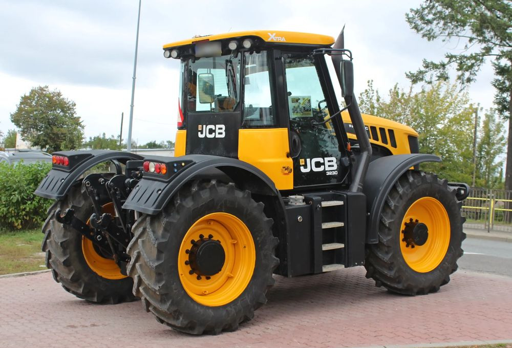 JCB Fastrac 3230 Xtra - Farm tractor: picture 4 JCB Fastrac 3230 Xtra - Farm tractor: picture 4