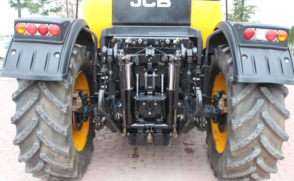 JCB Fastrac 3230 Xtra - Farm tractor: picture 5 JCB Fastrac 3230 Xtra - Farm tractor: picture 5