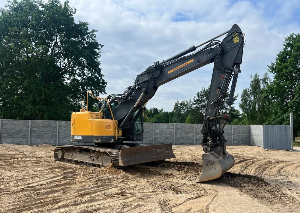 Volvo ECR235CL - Crawler excavator: picture 1 Volvo ECR235CL - Crawler excavator: picture 1
