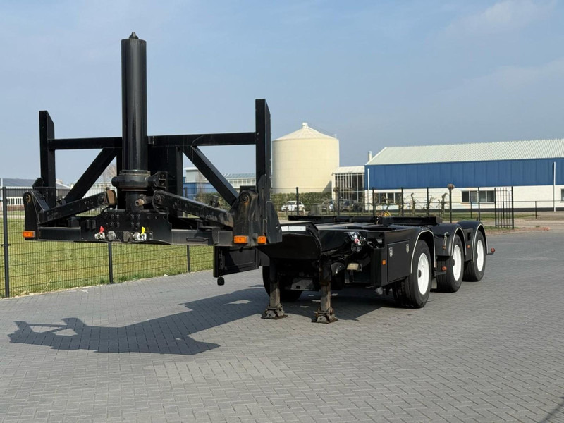 D-Tec CTD-41-03D TIPPER, CONTAINER, STEERING, LIFT AXLE. - Container transporter/ Swap body semi-trailer: picture 1 D-Tec CTD-41-03D TIPPER, CONTAINER, STEERING, LIFT AXLE. - Container transporter/ Swap body semi-trailer: picture 1