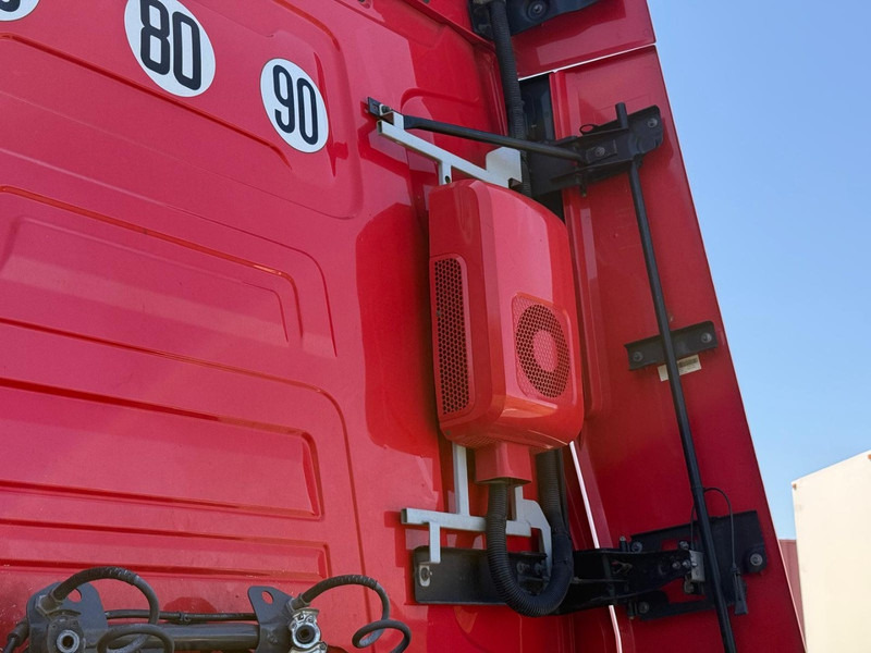 Tractor unit Renault T520 HIGH PARK COOL, FULL SPOILER, STEEL/AIR, 2 TANKS, 2 BEDS, FRIGO: picture 13