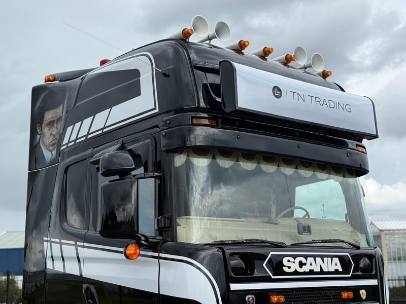 Scania R 144 530 SHOW TRUCK, INTERIEUR, OPEN UITLAAT, HOBBY, TOP. - Tractor unit: picture 5 Scania R 144 530 SHOW TRUCK, INTERIEUR, OPEN UITLAAT, HOBBY, TOP. - Tractor unit: picture 5