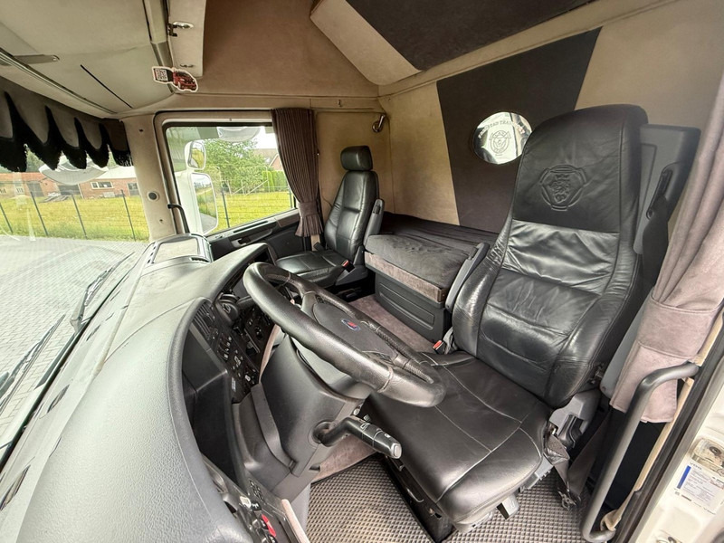 Tractor unit Scania R 560 SHOW TRUCK, RETARDER, LEATHER, I-PARK, TOP.: picture 19