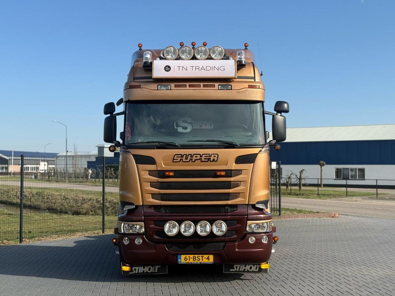 Scania R730 V8 V8, SHOWTRUCK VOLLUCHT, RETARDER,  HYDRAULIEK, BOOGIE, ALU WIELEN, LEER. - Tractor unit: picture 4 Scania R730 V8 V8, SHOWTRUCK VOLLUCHT, RETARDER,  HYDRAULIEK, BOOGIE, ALU WIELEN, LEER. - Tractor unit: picture 4