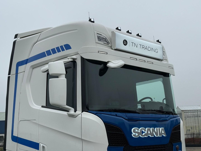 Scania S500 2.95WB, VOLLUCHT, LEER, TOPSTAAT, RETARDER, OMVORMER. - Tractor unit: picture 2 Scania S500 2.95WB, VOLLUCHT, LEER, TOPSTAAT, RETARDER, OMVORMER. - Tractor unit: picture 2