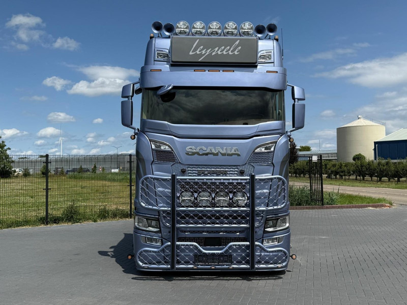 Scania S650 V8 NGS SHOWTRUCK, GESTUURD, VOLLUCHT, TOPSTAAT, ALCOA'S. - Tractor unit: picture 4 Scania S650 V8 NGS SHOWTRUCK, GESTUURD, VOLLUCHT, TOPSTAAT, ALCOA'S. - Tractor unit: picture 4