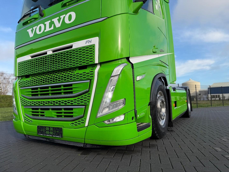 Volvo FH 13.460 VOLLUCHT, PTO/HYDRAULIEK, ALCOAS, VOLSPOILER, LED. - Tractor unit: picture 3 Volvo FH 13.460 VOLLUCHT, PTO/HYDRAULIEK, ALCOAS, VOLSPOILER, LED. - Tractor unit: picture 3
