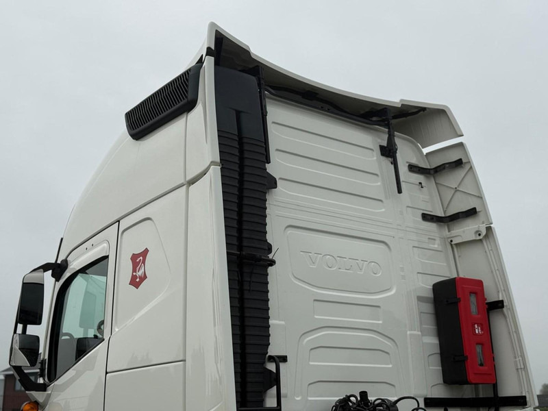 Volvo FH 13.460XL Turbocompound, leer, vollucht, 2 tanks, dubbel glas, vol spoiler. on lease Volvo FH 13.460XL Turbocompound, leer, vollucht, 2 tanks, dubbel glas, vol spoiler.: picture 16 Volvo FH 13.460XL Turbocompound, leer, vollucht, 2 tanks, dubbel glas, vol spoiler. on lease Volvo FH 13.460XL Turbocompound, leer, vollucht, 2 tanks, dubbel glas, vol spoiler.: picture 16