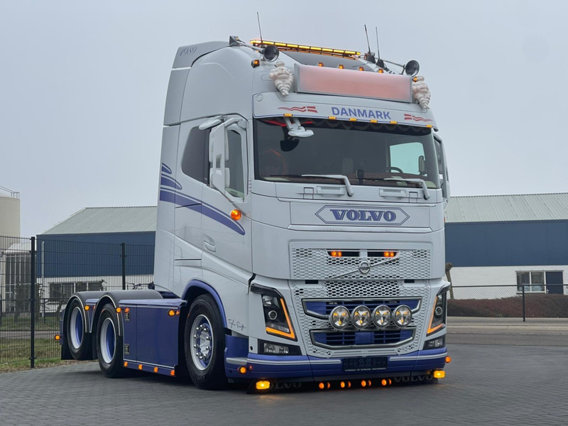 Volvo FH 16.750 SHOW TRUCK, FULL AIR, WB 3,10, SPECIAL INTERIOR, FULL! - Tractor unit: picture 1 Volvo FH 16.750 SHOW TRUCK, FULL AIR, WB 3,10, SPECIAL INTERIOR, FULL! - Tractor unit: picture 1