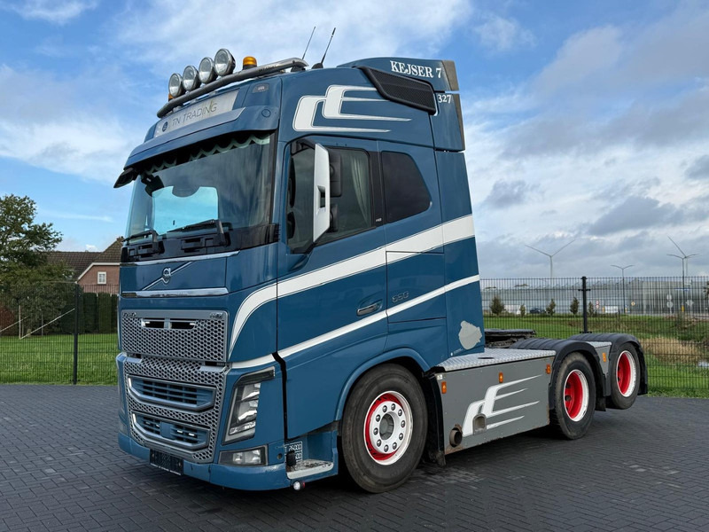 Volvo FH16.650 VOLLUCHT, HYDRAULIEK, SHOW INTERIEUR, DYNAMIC STEERING. - Tractor unit: picture 5 Volvo FH16.650 VOLLUCHT, HYDRAULIEK, SHOW INTERIEUR, DYNAMIC STEERING. - Tractor unit: picture 5